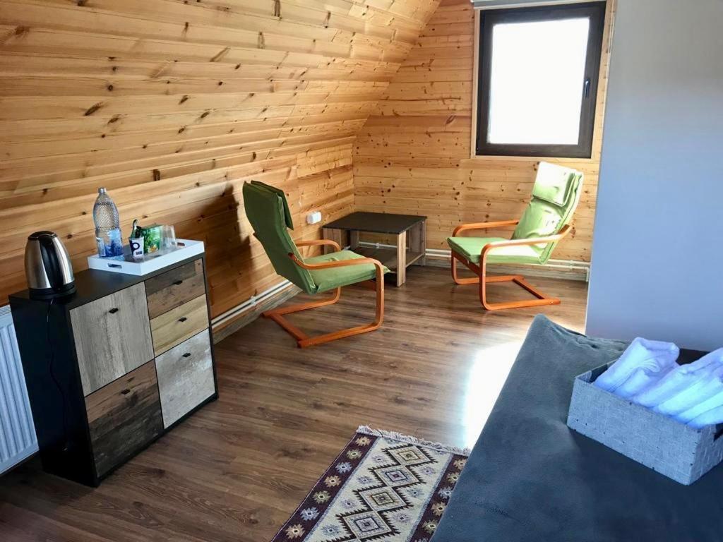Cabanele Lu' Dinu Curtea de Argeş Exterior foto